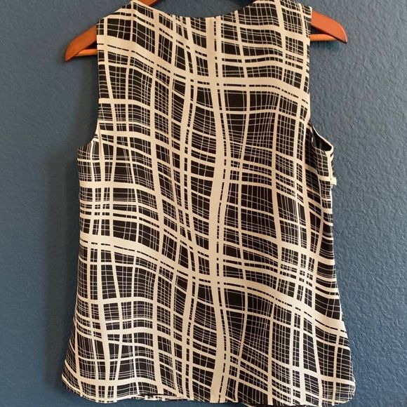 Coldwater Creek Tiered Ruffle Tank XS - Picture 5 of 8